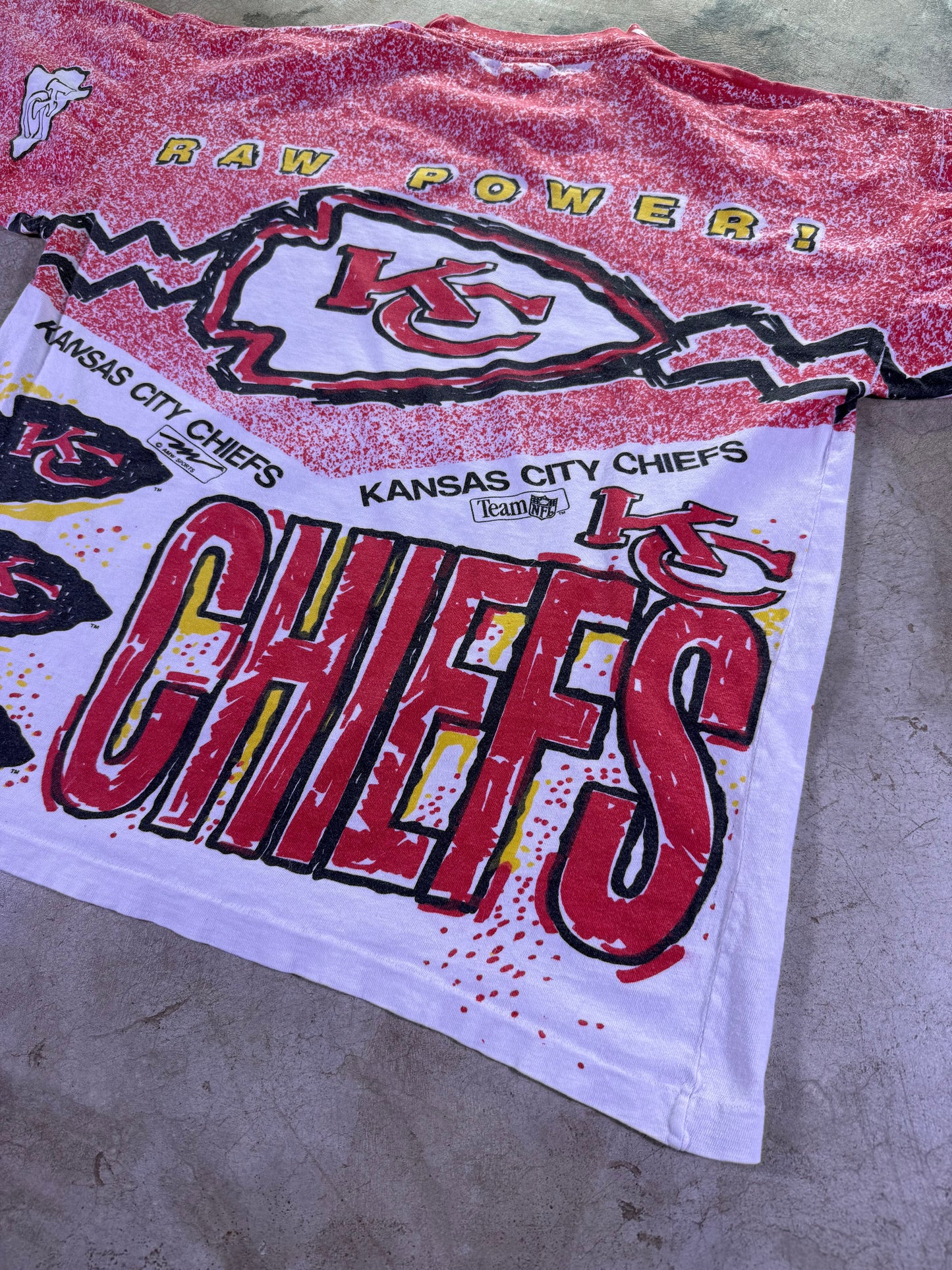 (M) Magic Johnson T’s x NFL KC Chiefs Raw Power all over print t shirt