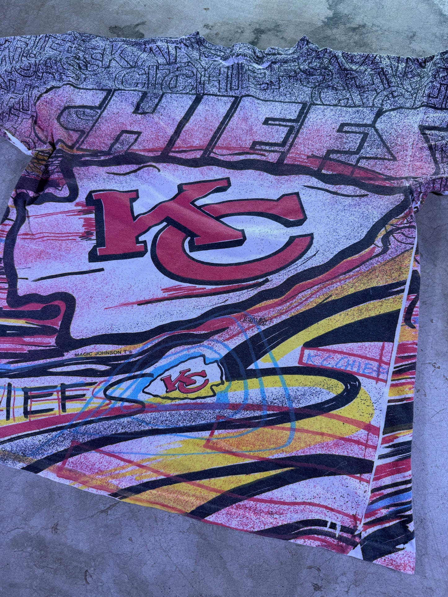 (L) Magic Johnson T’s x NFL KC Chiefs all over print t shirt