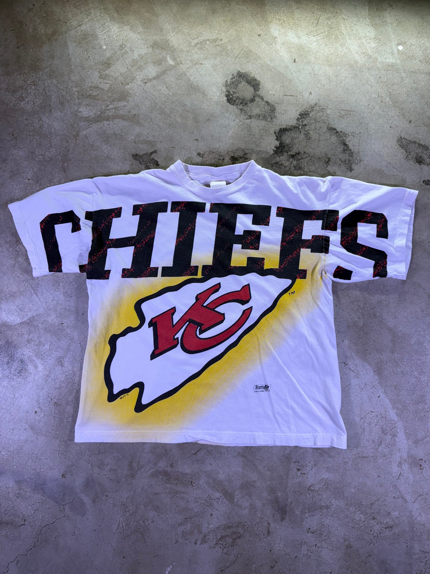 (L)1994 Magic Johnson T’s x NFL KC Chiefs Spell Out AOP T-shirt