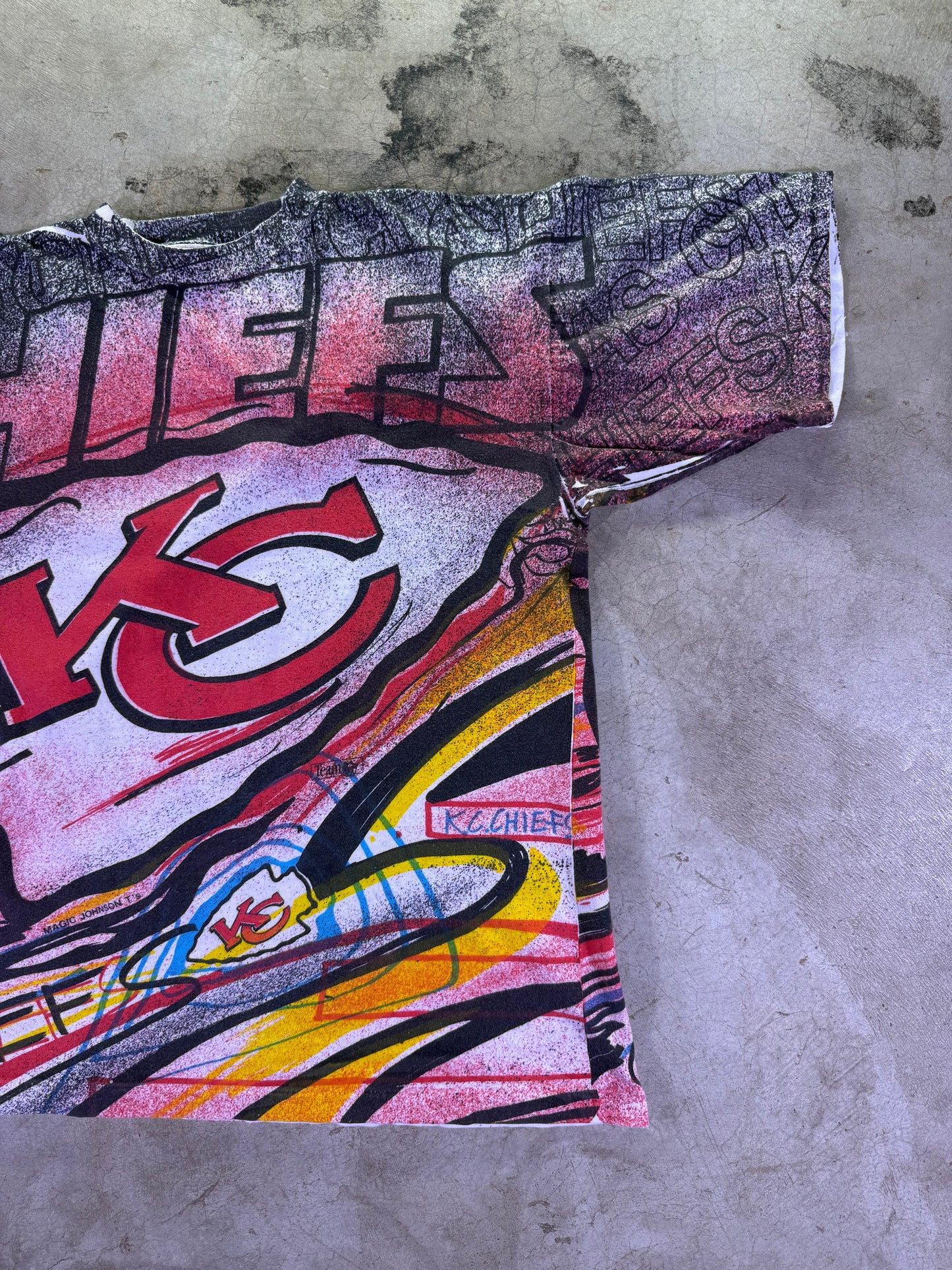 (M) Magic Johnson T’s x NFL KC Chiefs all over print t shirt