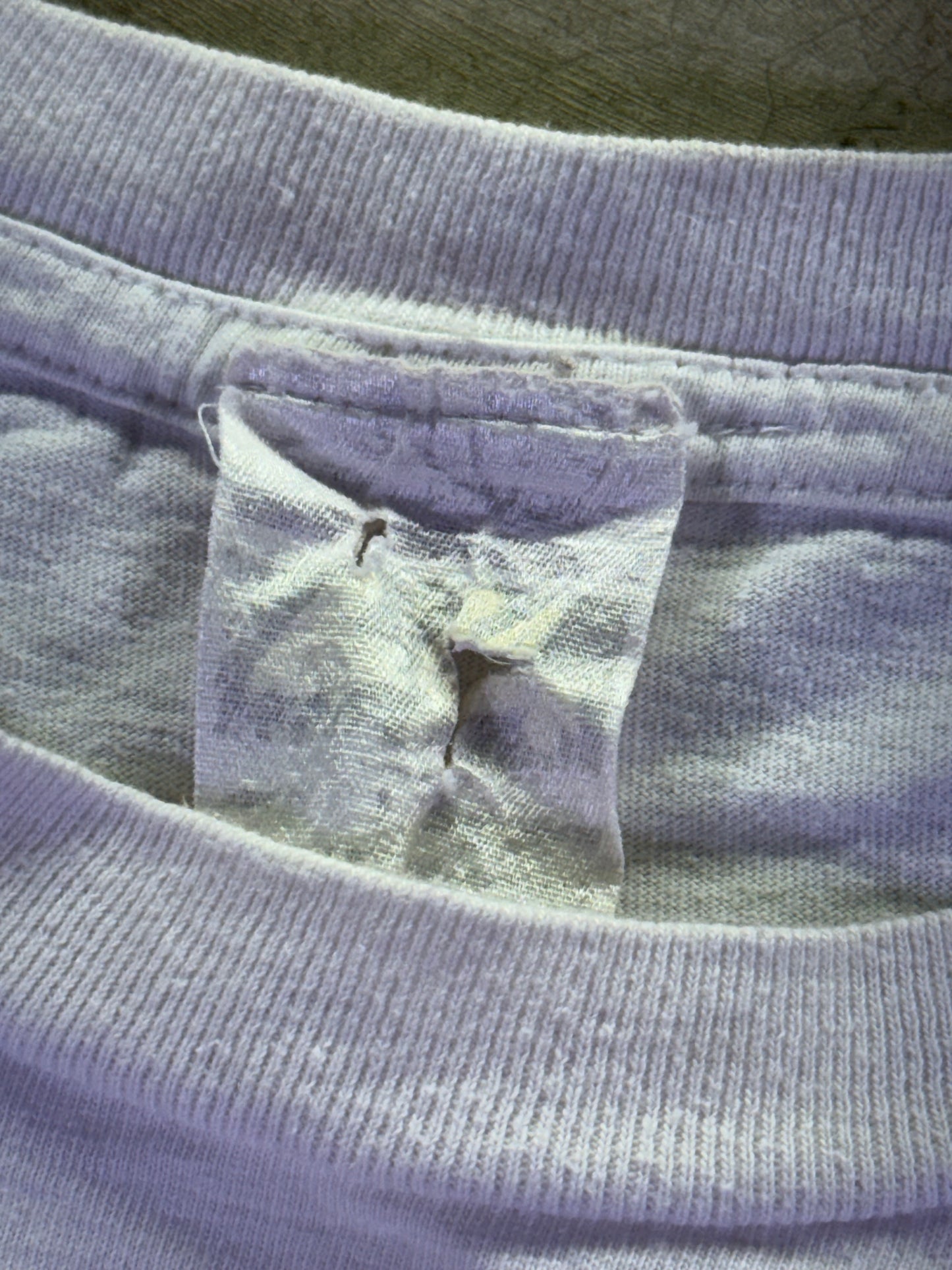 (XL)1993 Magic Johnson T’s x NFL KC Chiefs all over print t shirt