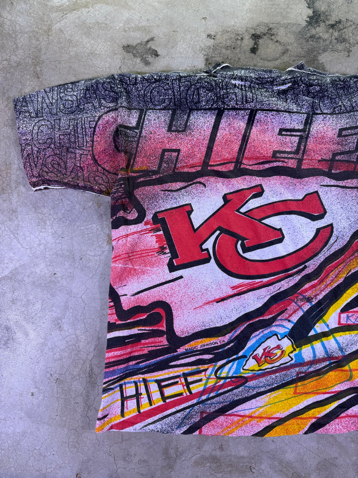 (M) Magic Johnson T’s x NFL KC Chiefs all over print t shirt