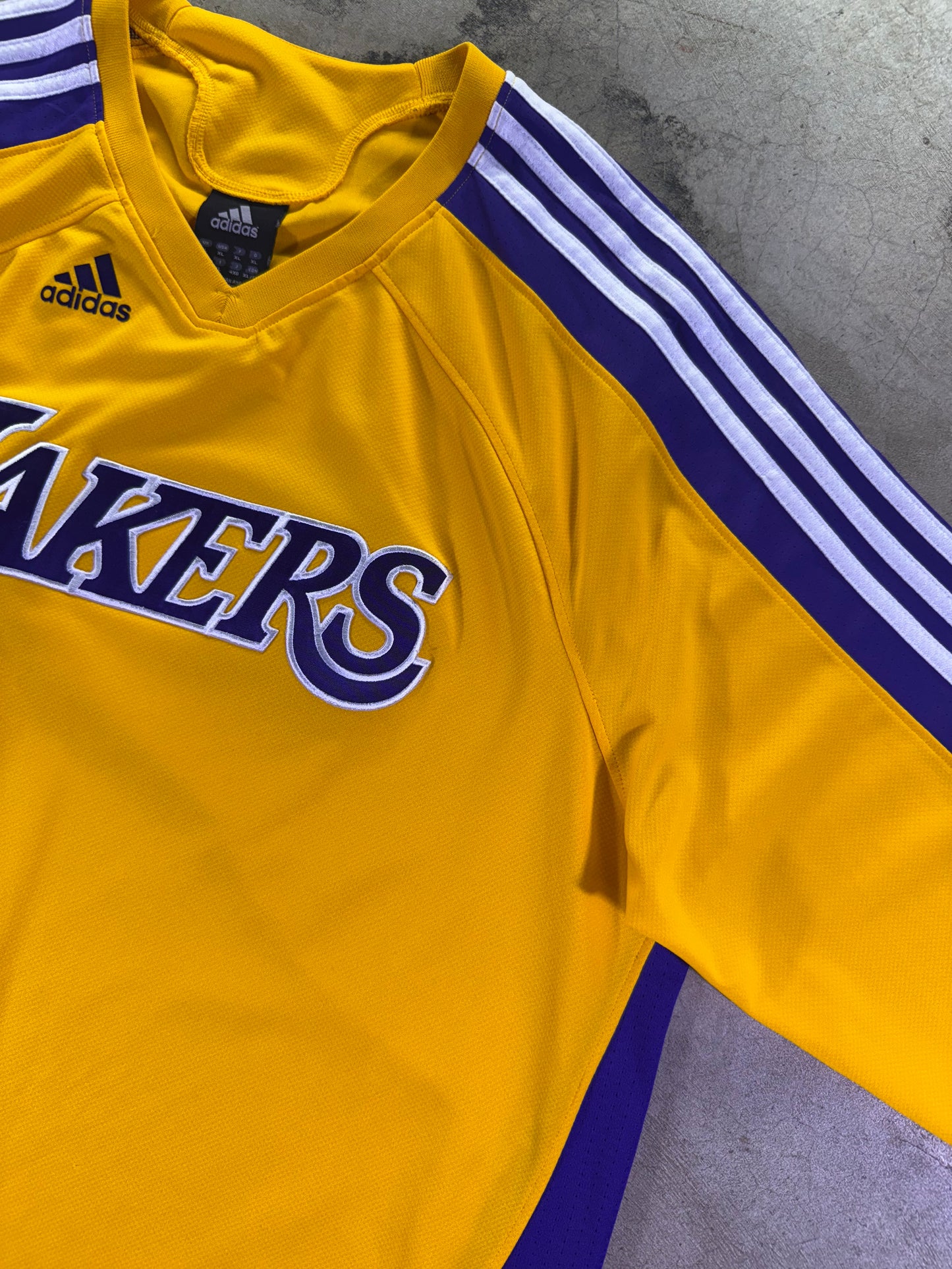 (XL) Adidas x NBA Los Angeles Lakers Euro League Long Sleeve Shirt Warmup Jersey