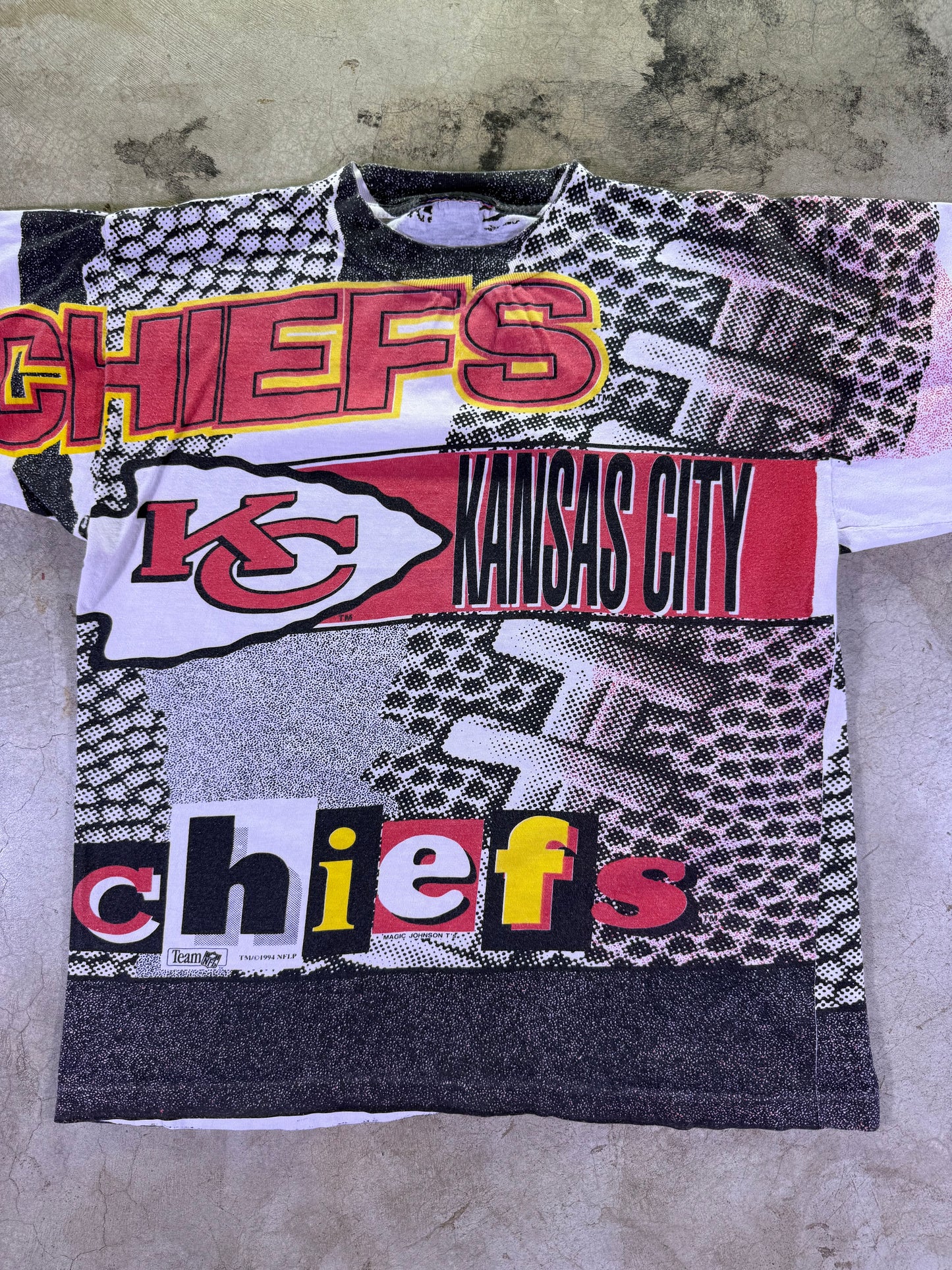 (S) 1994 Magic Johnson T’s x NFL KC Chiefs all over print t shirt