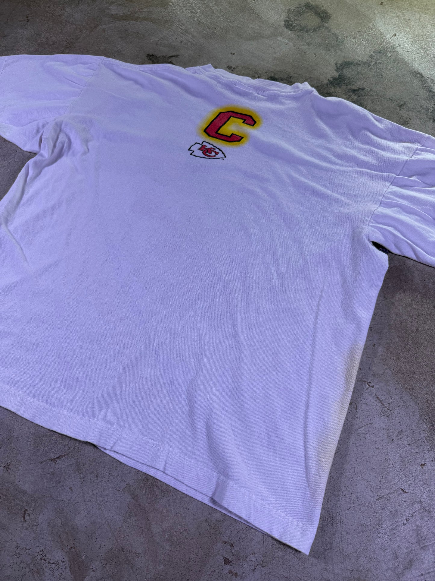 (L)1994 Magic Johnson T’s x NFL KC Chiefs Spell Out AOP T-shirt