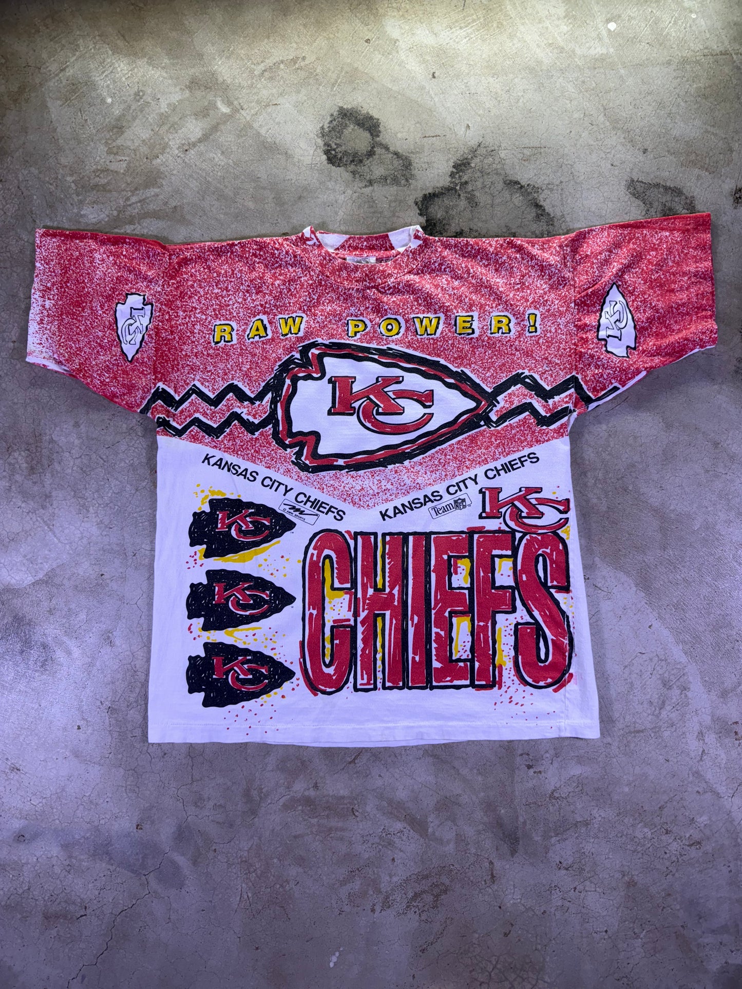 (L) Magic Johnson T’s x NFL KC Chiefs Raw Power all over print t shirt