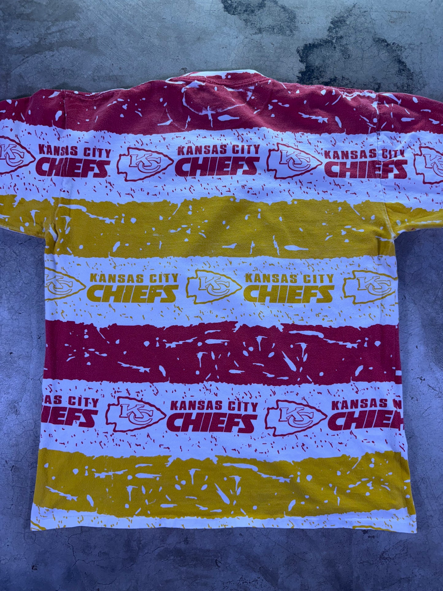 (XL) 90s Jostens x NFL KC Chiefs AOP T-shirt