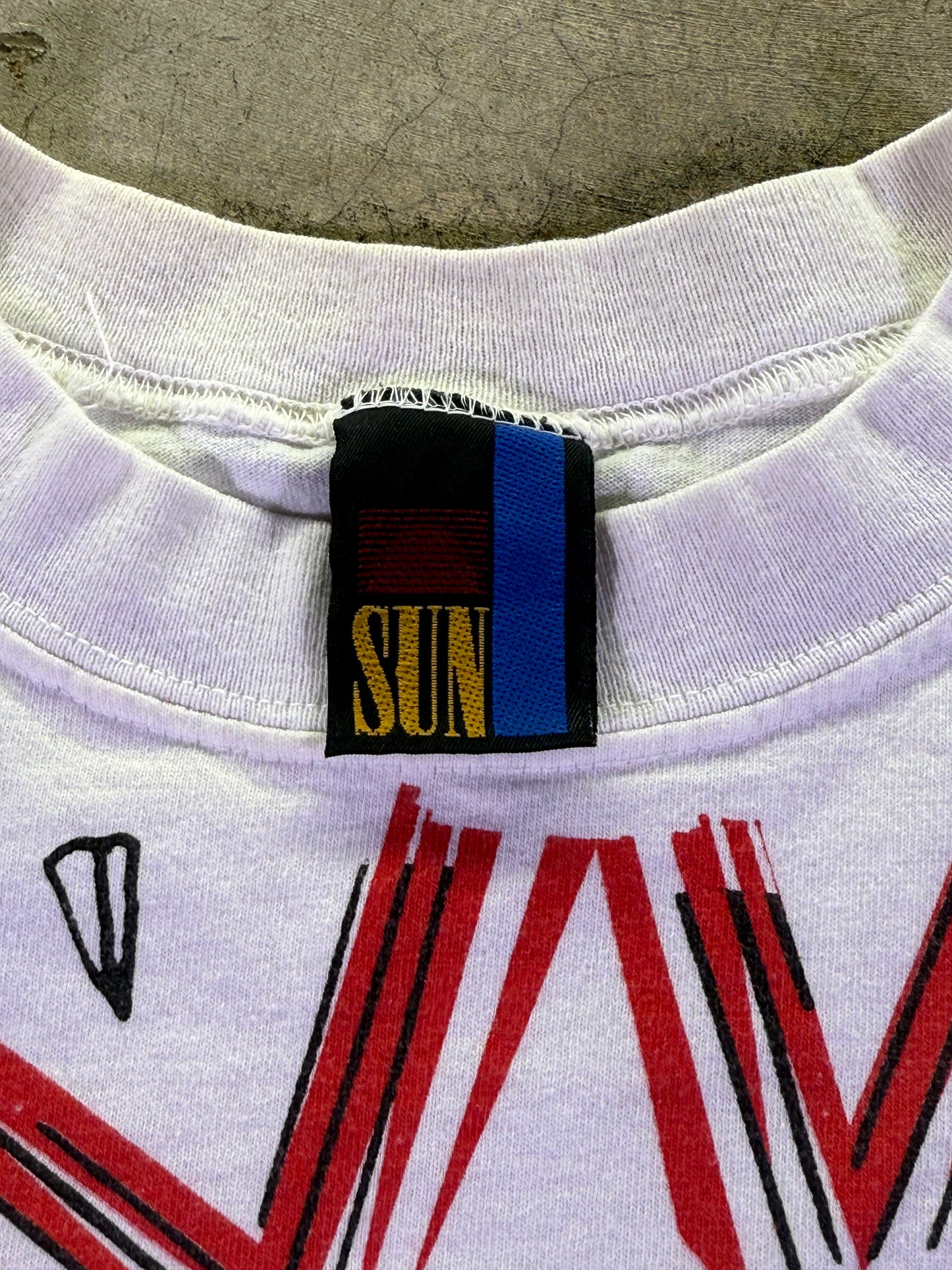 (L)1995 MLB x Looney Toons KC Royals All Over Print T-shirt