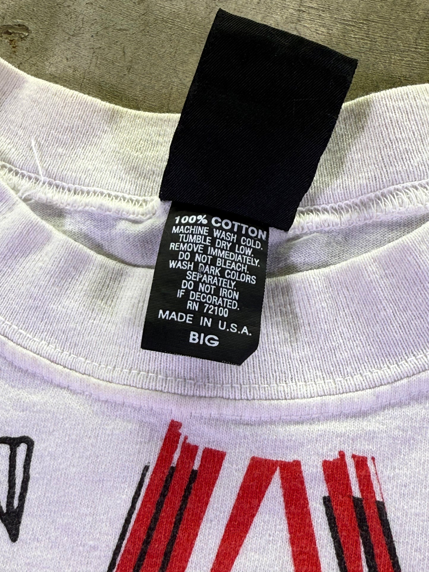 (L)1995 MLB x Looney Toons KC Royals All Over Print T-shirt